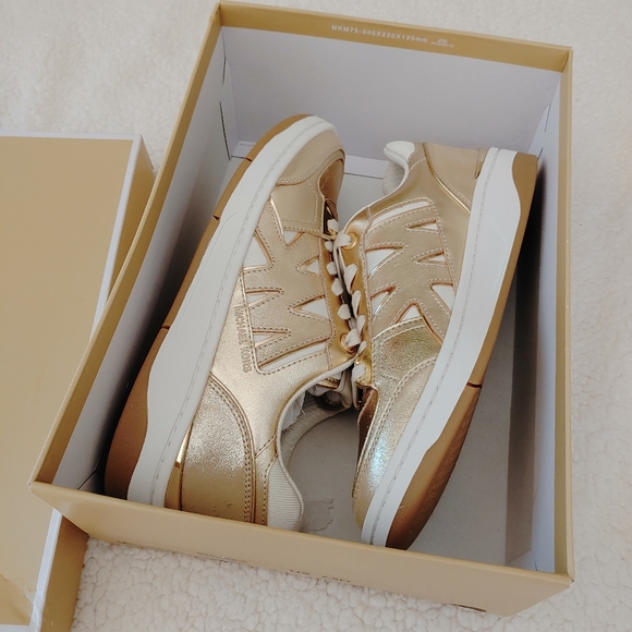 Michael Kors rebel metallic pale gold leather lace up sneakers. Size 7.5 - Picture 1 of 13